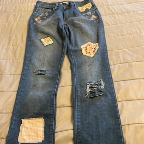 Reworked Levi's Mid Rise Skinny Jeans Womens 30 Stretch Flower Embroidery - Picture 1 of 10